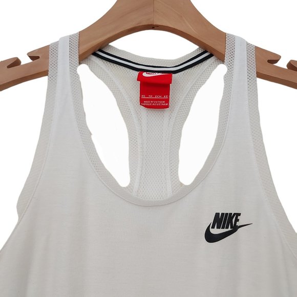 Nike Tank Top Womens XS White Racerback Curvy Hem Lightweight Athletic Gym Yoga - Picture 3 of 9